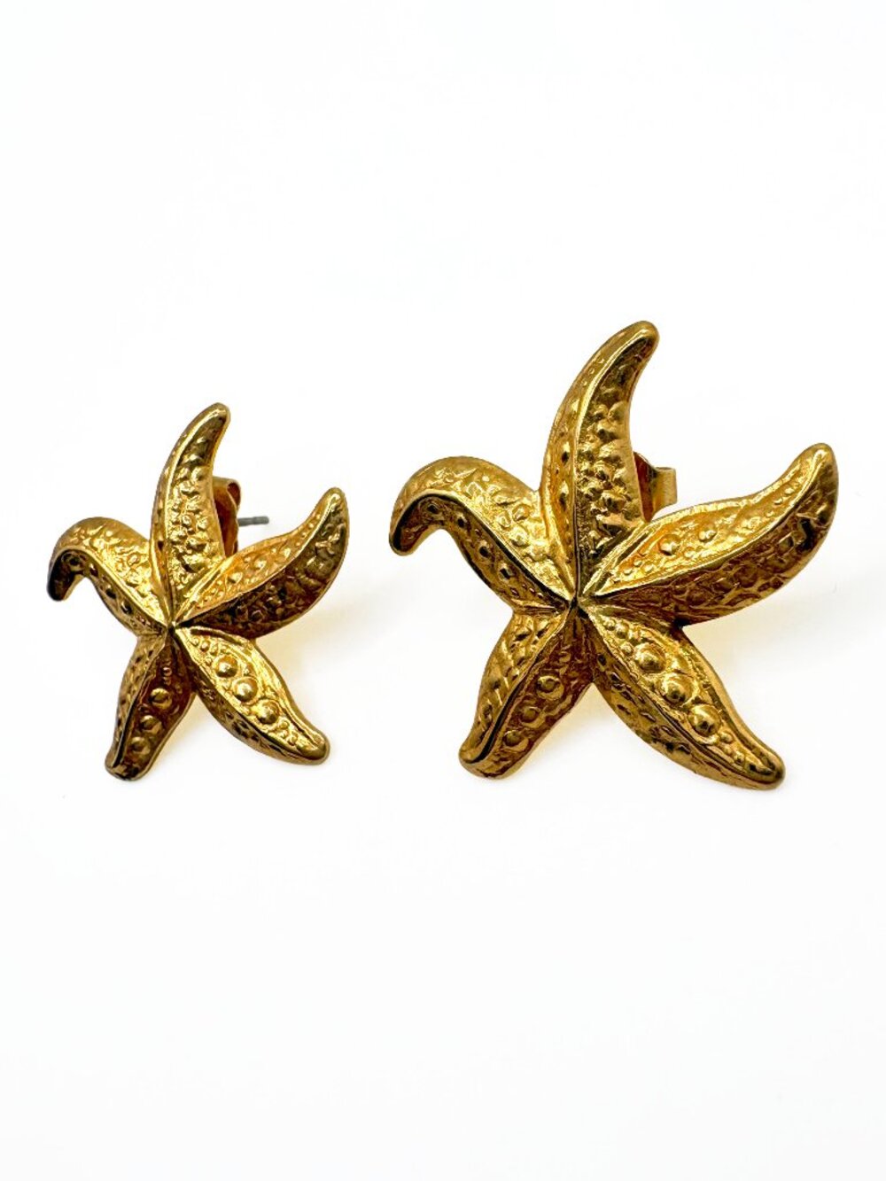 Vintage Unsigned Avon Starfish Earrings - Picture 2 of 6